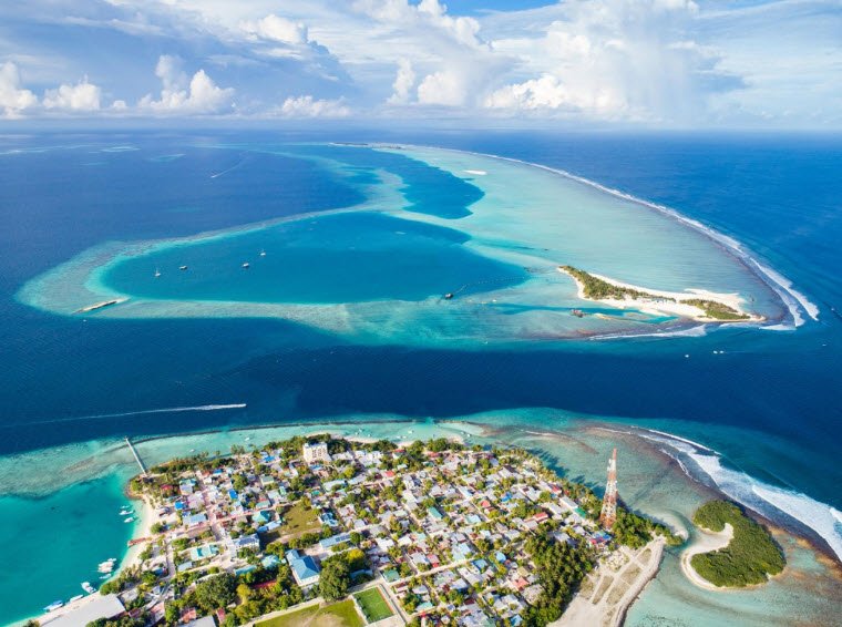 Thulusdhoo Island, Kaafu Atoll, Maldives